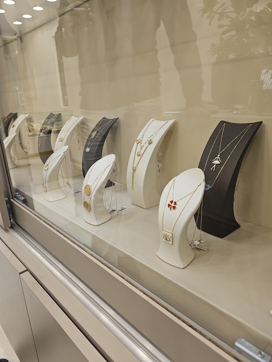 مجوهرات أبوسارة عدنان وعمر فرع الصويفية